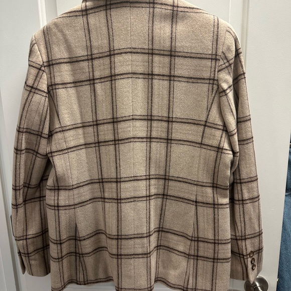 Vintage L.L. Bean plaid wool jacket. A true classic. - Picture 4 of 8